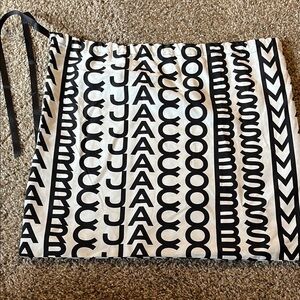 Marc Jacobs Monochrome Drawstring Pouch
